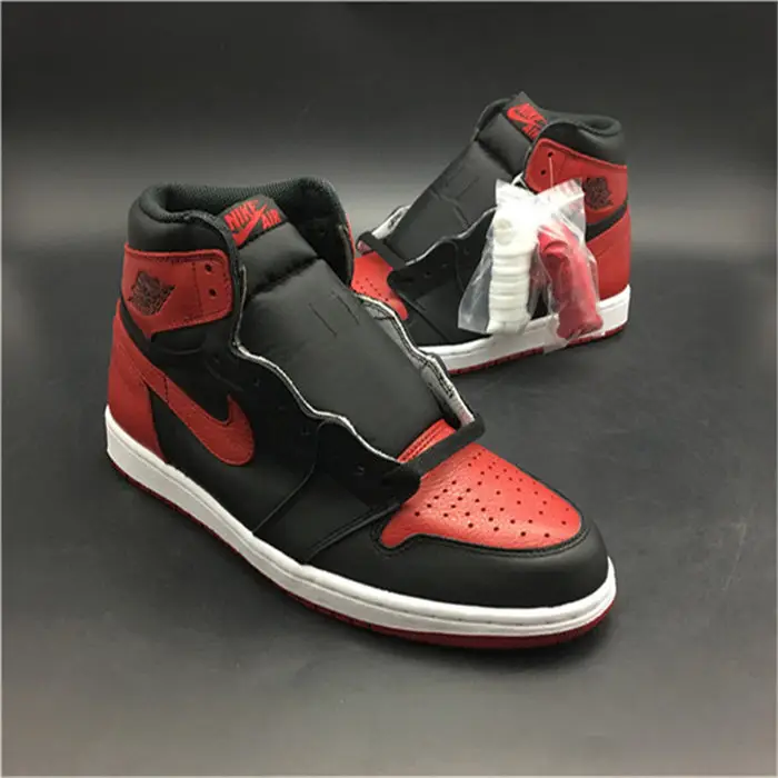 Jordan1 Bred Banned 