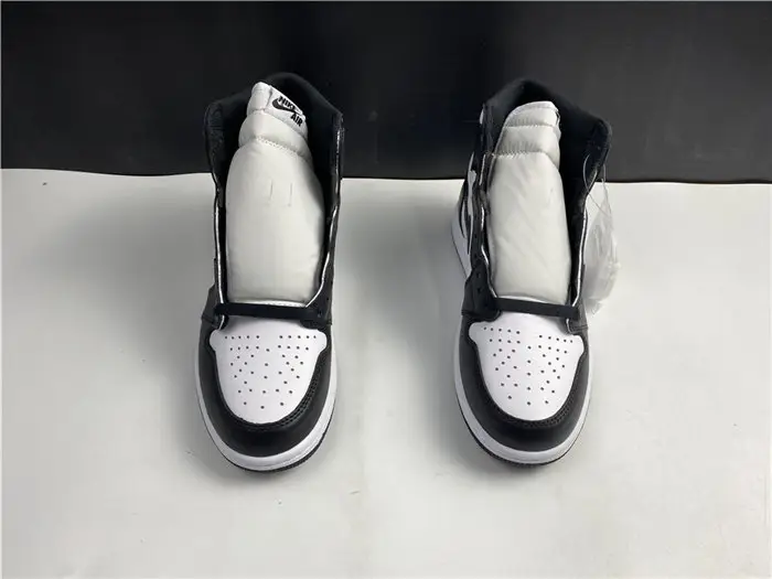 Jordan1 Retro Black White 