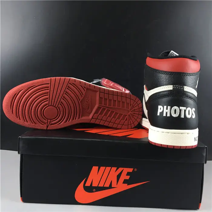Jordan1 Retro Varsity Red 