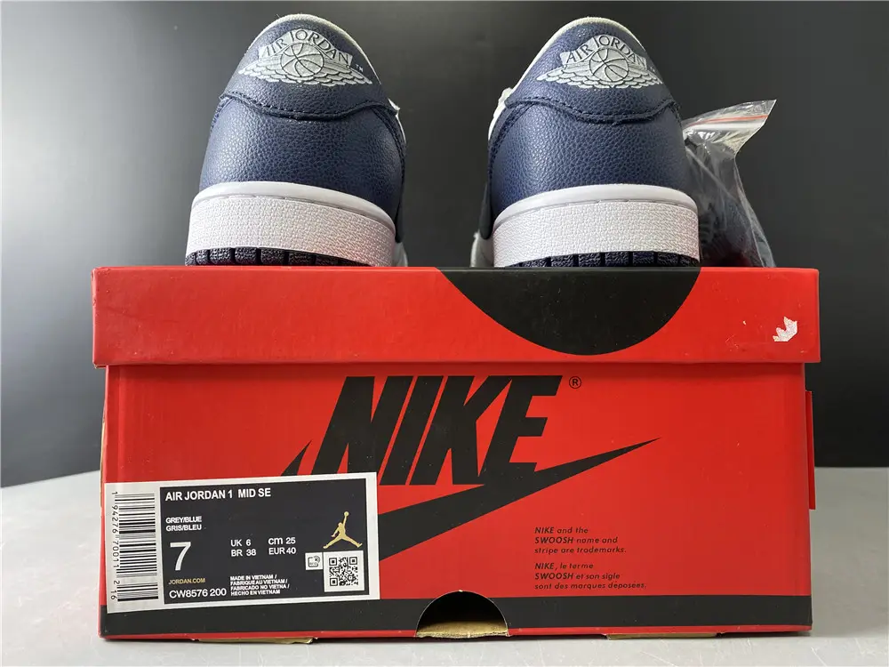 Jordan1 White gray dark blue 