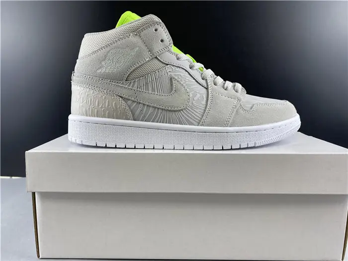Jordan1 Mid Vast Grey Ghost Green 