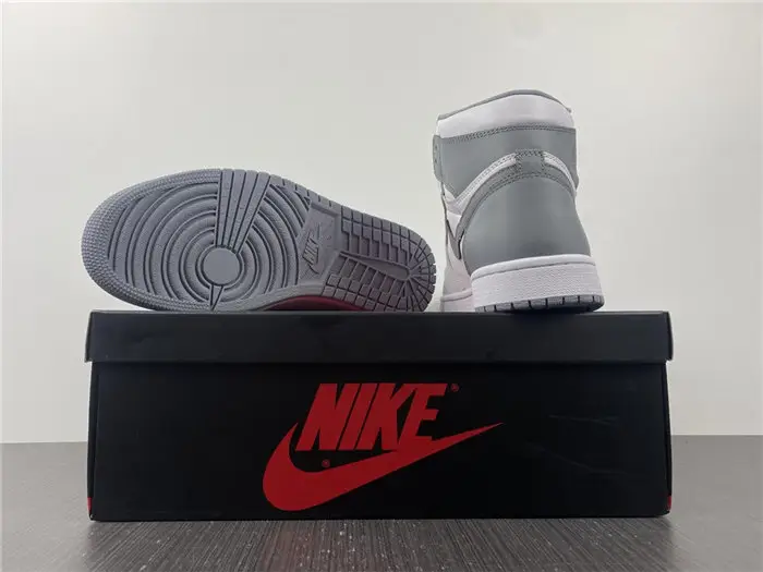 Jordan1 OG Stealth 