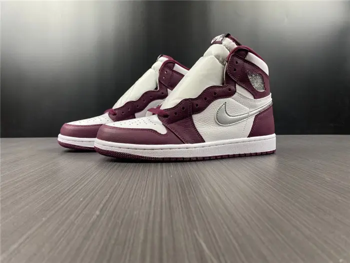 Jordan1 Retro OG Bordeaux