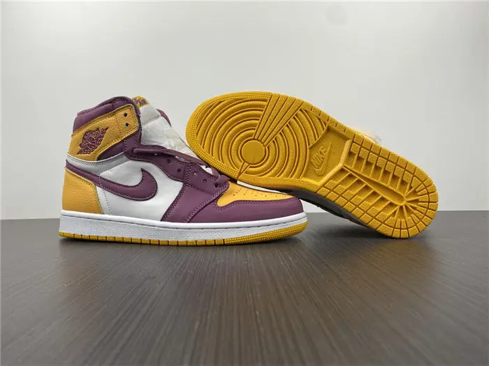 Jordan1 Retro OG Brotherhood 