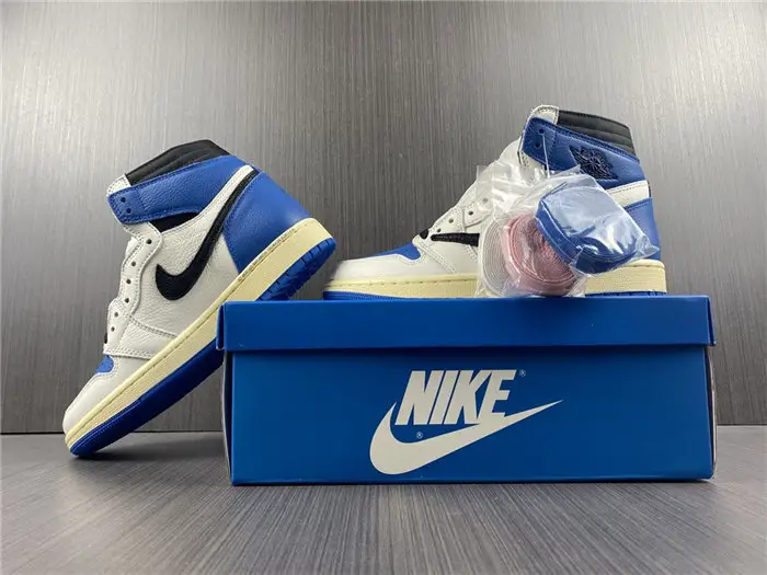Jordan1 SP Fragment x Travis Scott