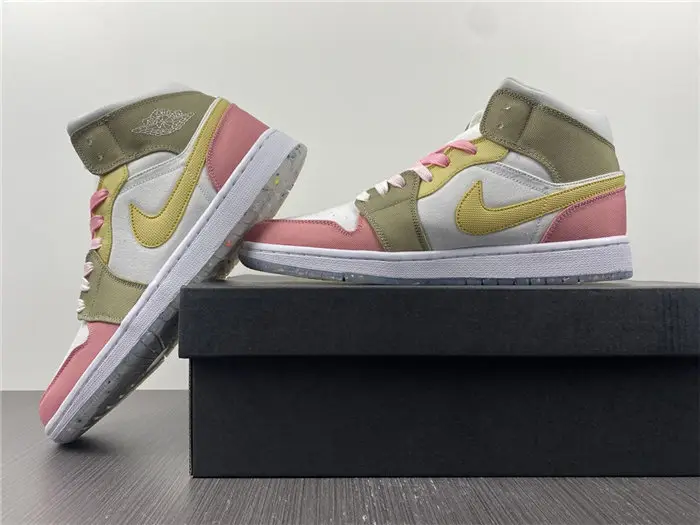Jordan1 Mid SE Pastel Vivid Green Grind