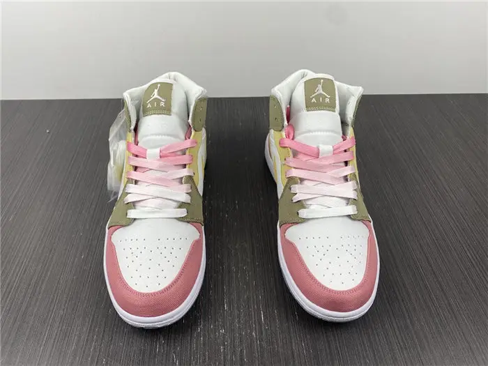 Jordan1 Mid SE Pastel Vivid Green Grind 