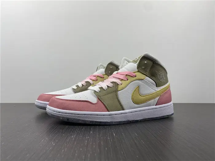 Jordan1 Mid SE Pastel Vivid Green Grind