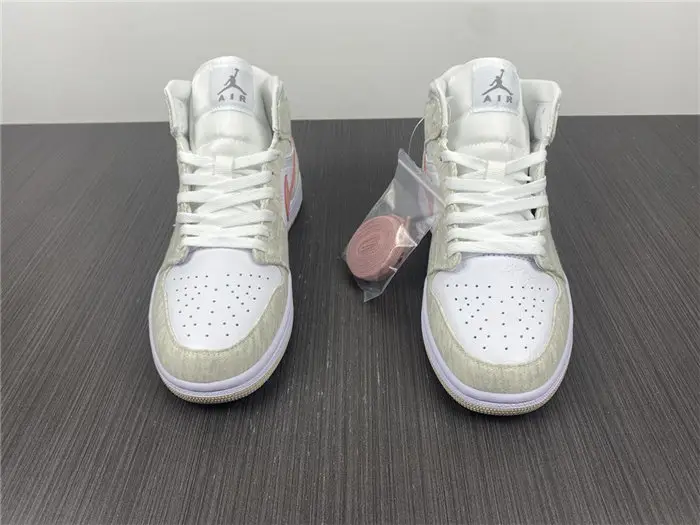 Jordan1 Mid SE Light Iron Ore 