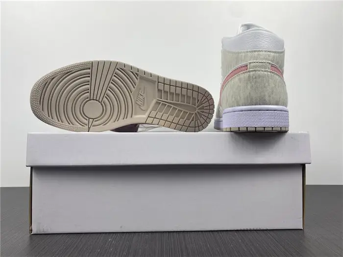 Jordan1 Mid SE Light Iron Ore 