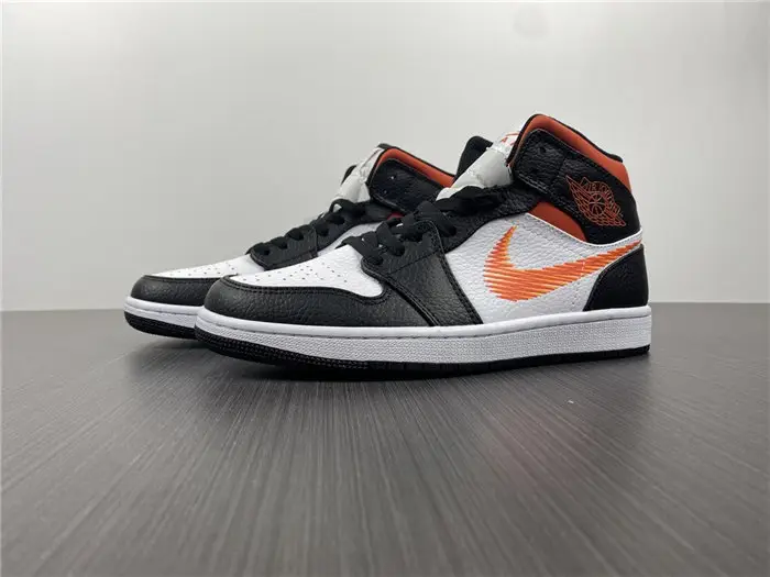 Jordan1 Mid Zig Zag