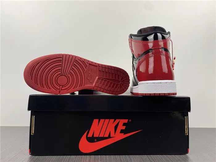 Jordan1 OG Patent Bred 