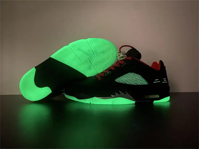 Jordan5 Low CLOT Jade 