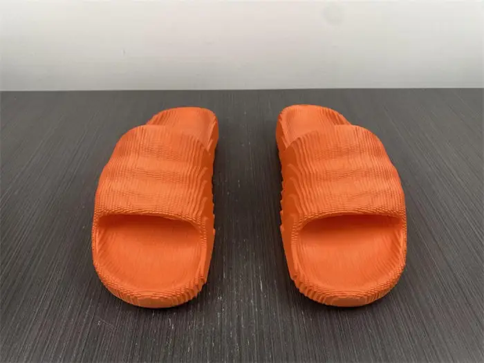 ADIDAS New Colleettion 