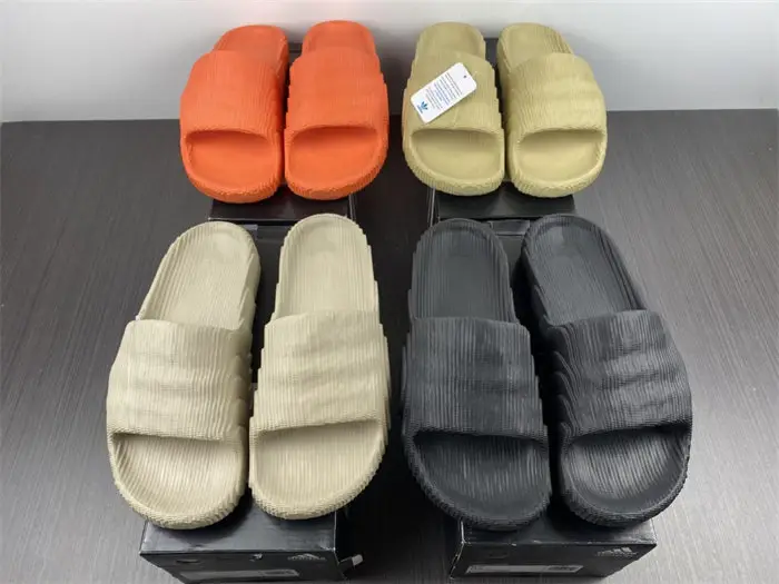 ADIDAS New Colleettion 