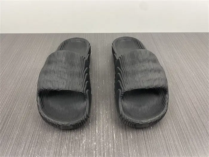 ADIDAS New Colleettion 