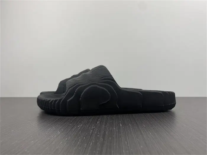 ADIDAS New Colleettion
