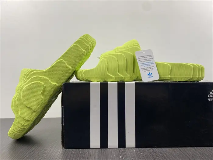 ADIDAS New Colleettion