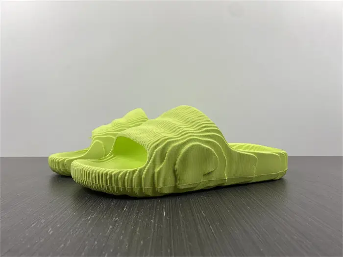 ADIDAS New Colleettion