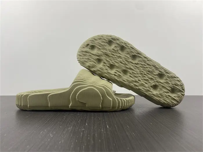 ADIDAS New Colleettion 