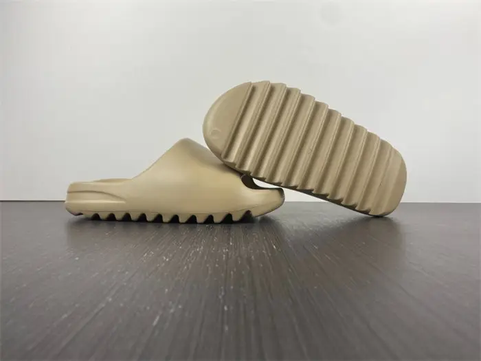 Adidas Yeezy Slide Pure (First Release) 