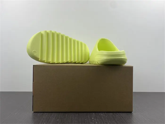Adidas Yeezy Slide Glow Green 
