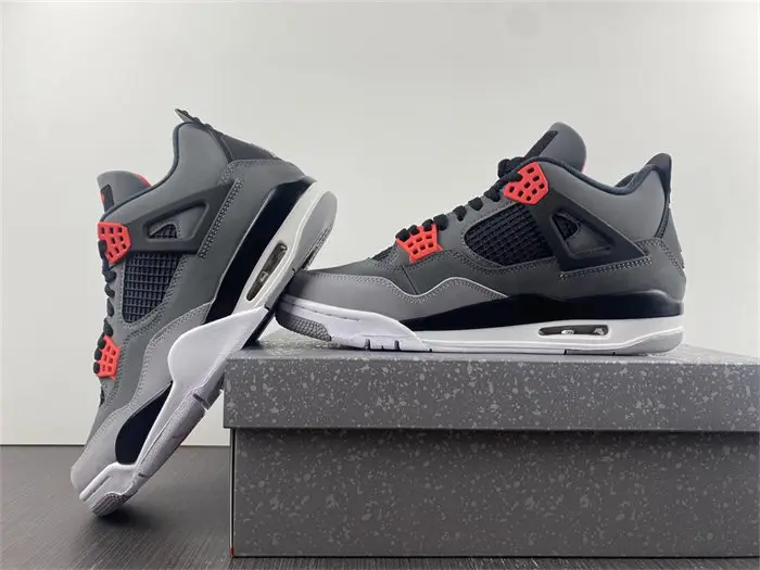 Jordan 4 Retro Infrared