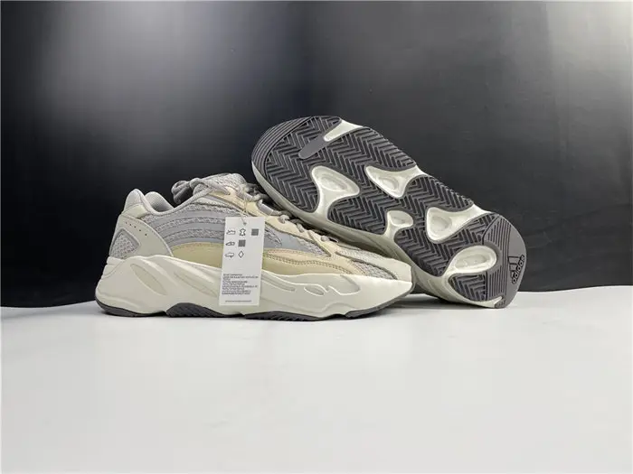 adidas Yeezy Boost 700 V2 Cream