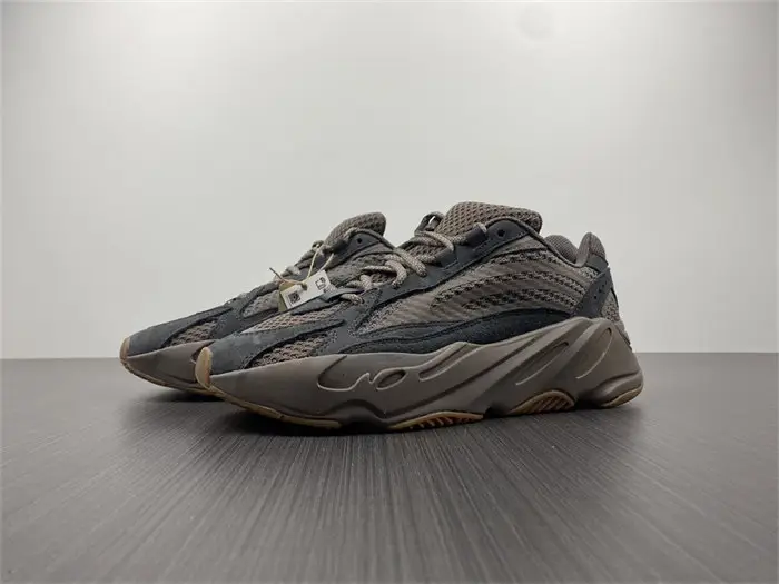 adidas Yeezy Boost 700 V2 Mauve