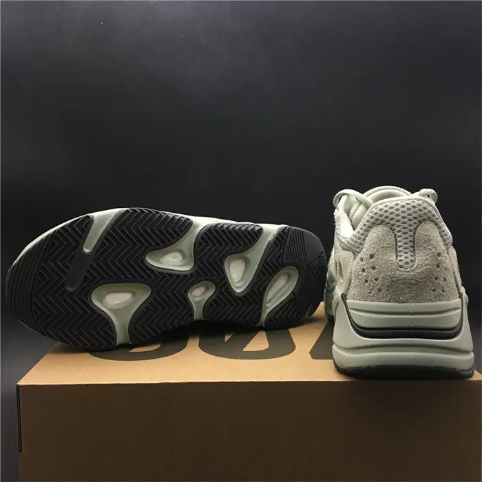 adidas Yeezy Boost 700 Salt 