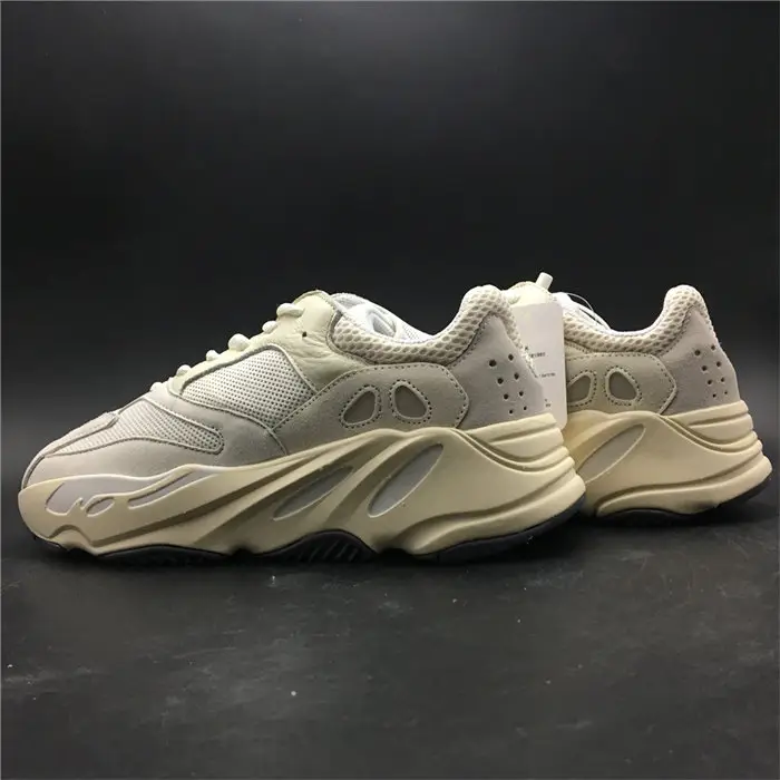 adidas Yeezy Boost 700 Analog 