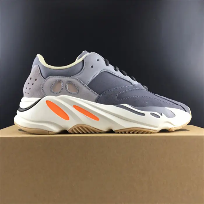 adidas Yeezy Boost 700 Magnet 