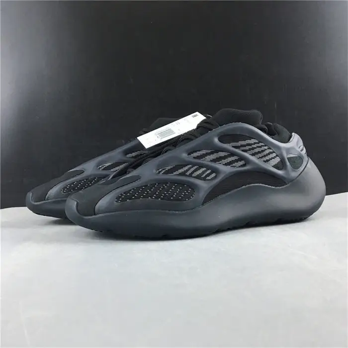 adidas Yeezy 700 V3 Alvah