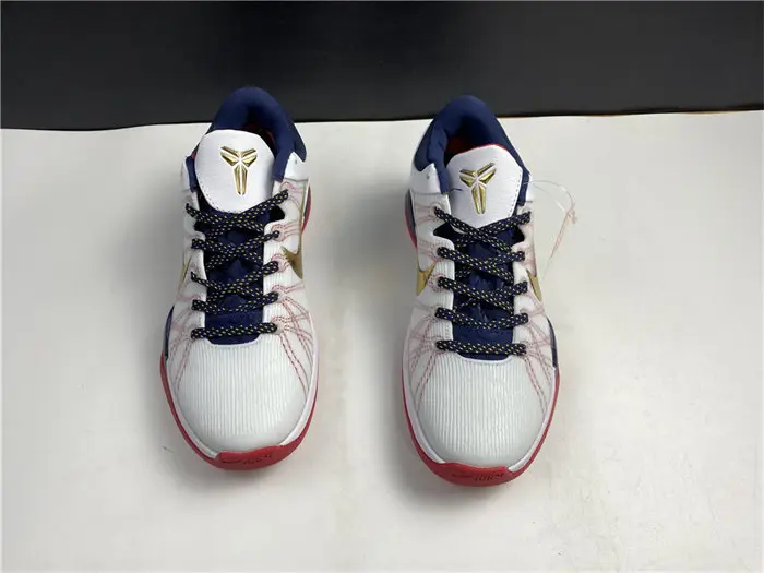 Nike Kobe 7 Gold Medal 