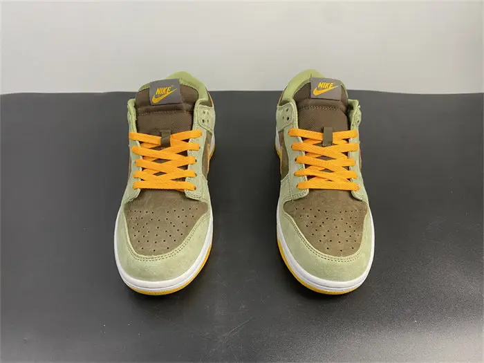 Nike Dunk Low Dusty Olive 