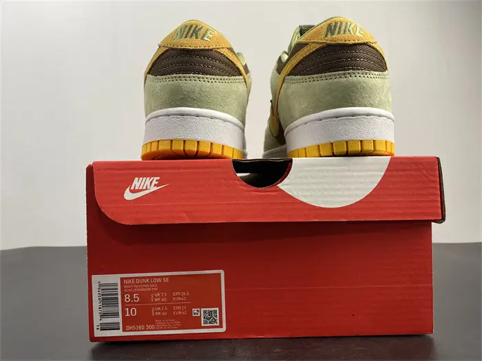 Nike Dunk Low Dusty Olive 