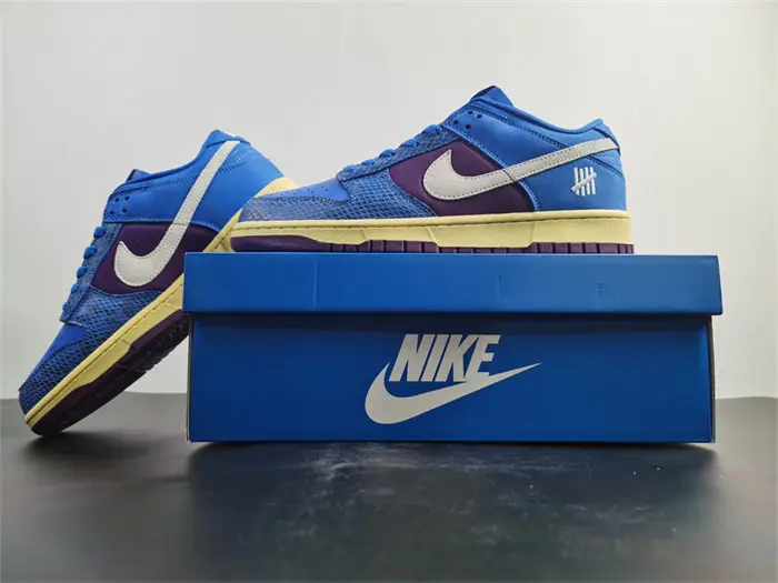 Nike Dunk Low Undefeated 5 On It Dunk vs. AF1