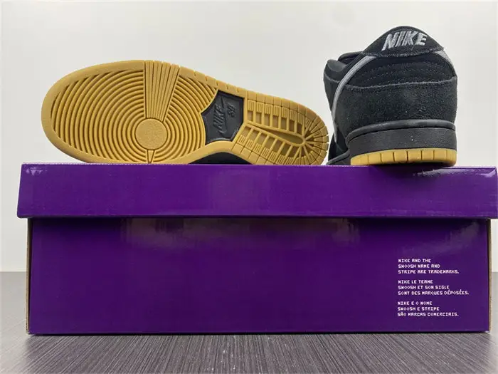Nike SB Dunk Low Fog 