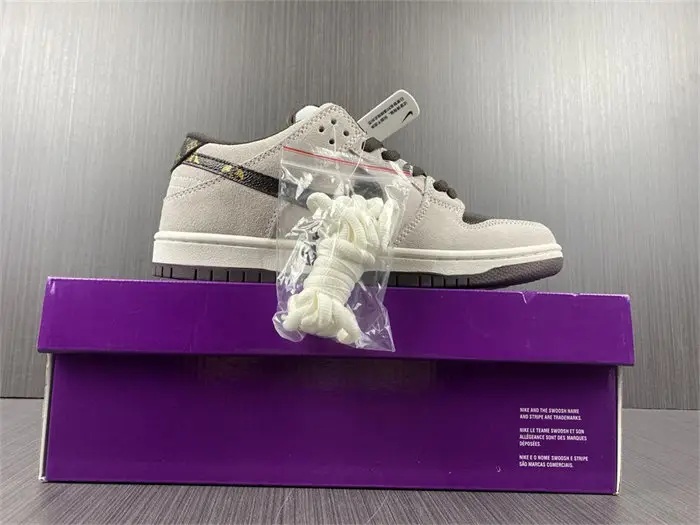 Nike SB Dunk Low Loon bQ6817 
