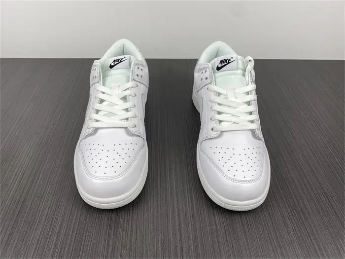 Nike Dunk Low Triple White 