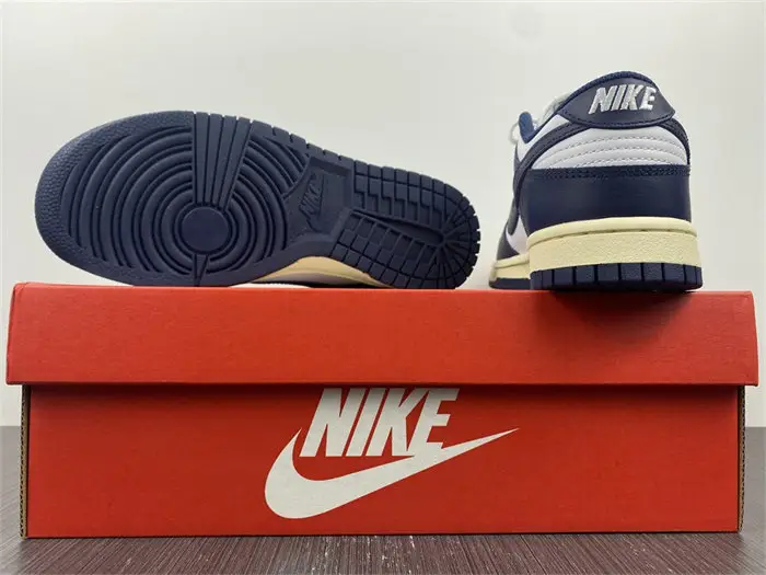 Nike Dunk Low Vintage Navy 