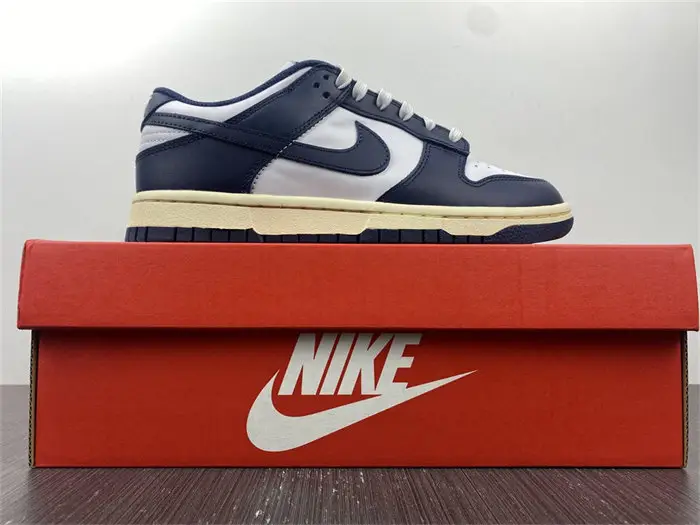 Nike Dunk Low Vintage Navy 