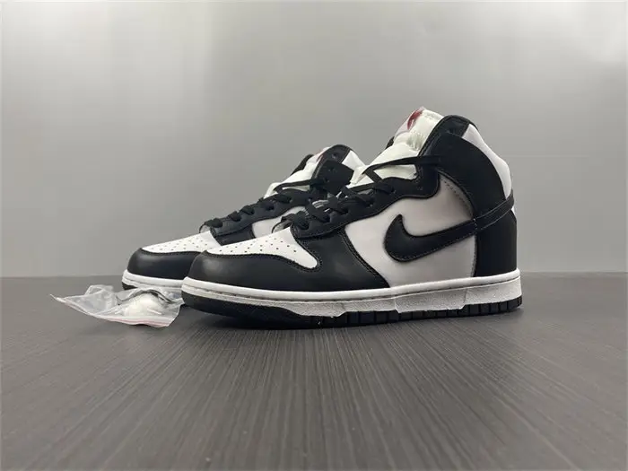 Nike Dunk High Panda