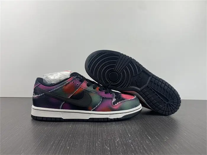 Nike Dunk Low Graffiti Pink 