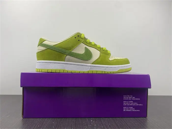 Nike SB Dunk Low Green Apple 