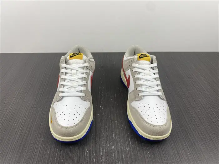 Nike SB Dunk Low 