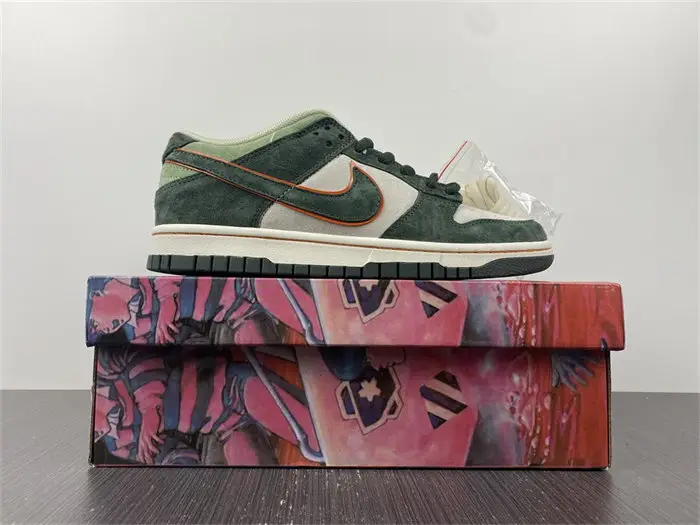 Nike SB Dunk 
