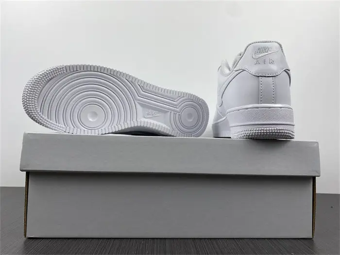 Nike Air Force 1 Low '07 White 