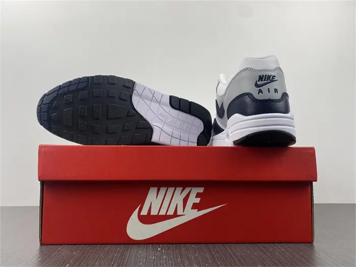 Nike Air Max 1 LV8 Obsidian 