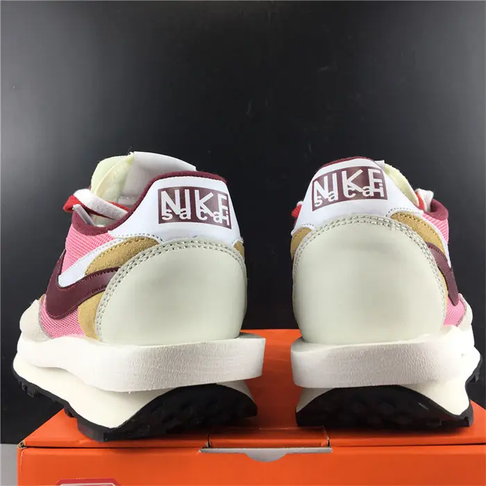 Nike LD Waffle sacai 